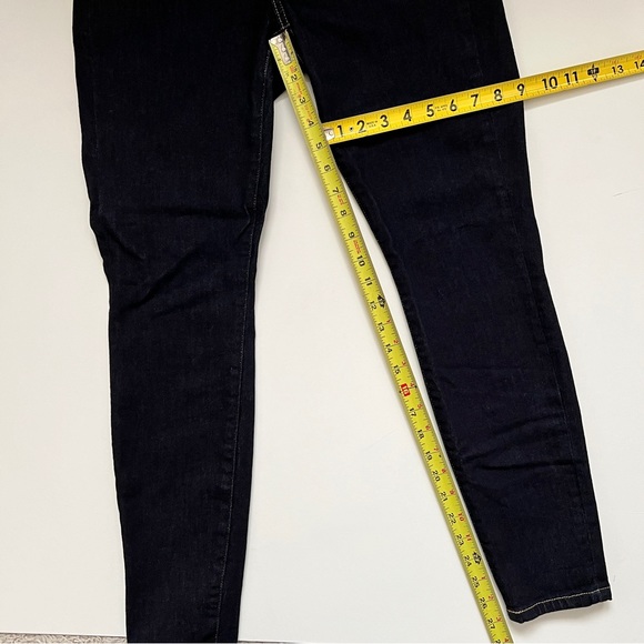 SOLD- Banana Republic Curvy Mid Rise Skinny Jeans - Picture 15 of 15